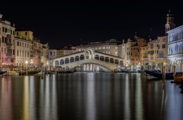 hdr venezia ponte di rialto da lontano